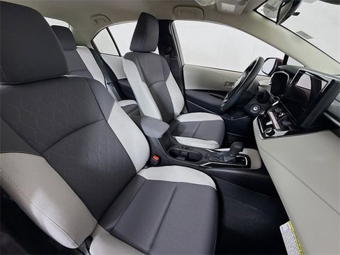 Certified 2025 Toyota Corolla LE image 23