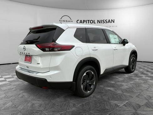 New 2025 Nissan Rogue SV w/ SV Premium Package image 6