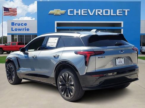 New 2025 Chevrolet Blazer EV RS image 3