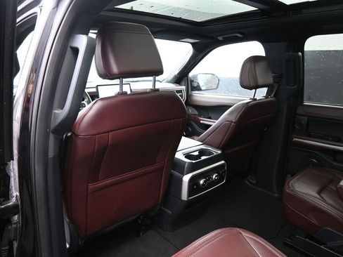 Used 2024 Ford Expedition Max Limited AWD/4WD image 33