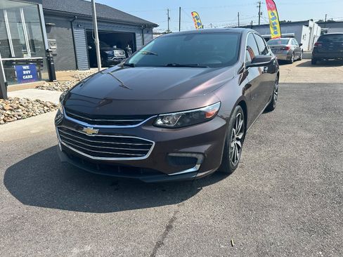 Used 2016 Chevrolet Malibu LT w/ Leather Package FWD image 1