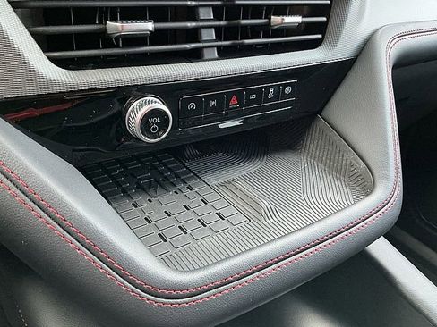 Used 2025 Ford Explorer ST w/ Sun And Sound Package image 25