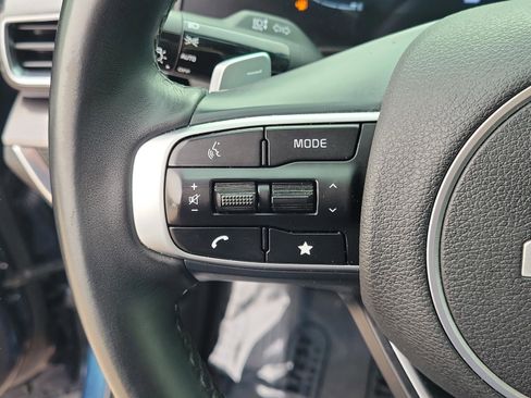 Used 2024 Kia Sportage EX image 5