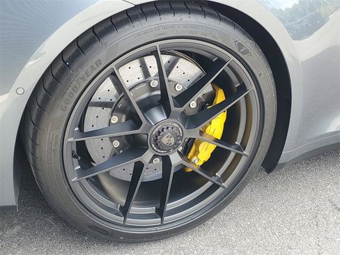 Used 2025 Porsche 911 Carrera 4 GTS image 13