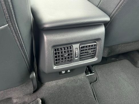 Used 2026 Toyota Camry SE w/ Convenience Package image 18