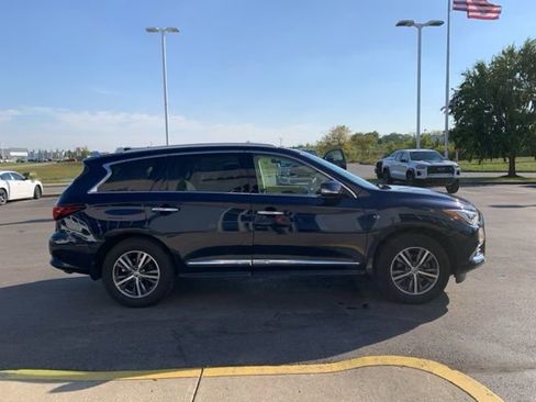 Used 2017 INFINITI QX60 AWD w/ Premium Plus Package image 2