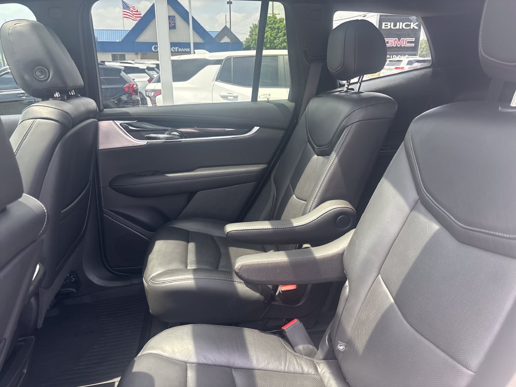 Used 2020 Cadillac XT6 Premium Luxury FWD image 32