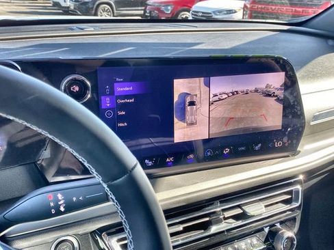 Certified 2026 Chevrolet Traverse LT w/ Driver Confidence Package image 7