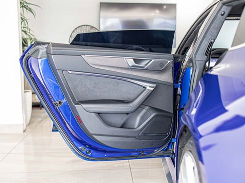 Used 2022 Audi RS 7 Sportback w/ RS 7 Executive Package AWD/4WD image 35