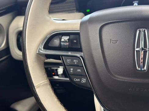 Certified 2023 Lincoln Nautilus Black Label AWD/4WD image 23