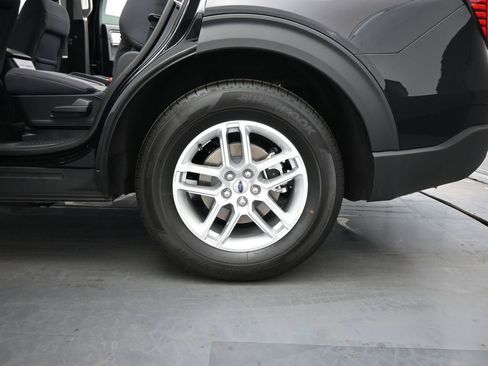 New 2025 Ford Explorer Active image 23