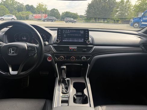 Used 2021 Honda Accord Sport image 23