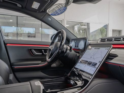 Used 2023 Mercedes-Benz S 500 4MATIC w/ AMG Line image 18