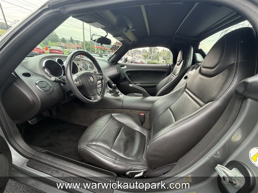Used 2006 Pontiac Solstice Convertible w/ Premium Package RWD image 6