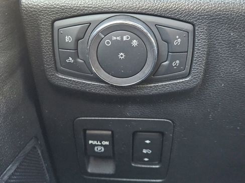 Used 2019 Ford F150 Platinum w/ Equipment Group 701A Luxury image 26