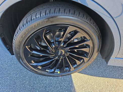 New 2026 Lincoln Aviator Reserve image 34