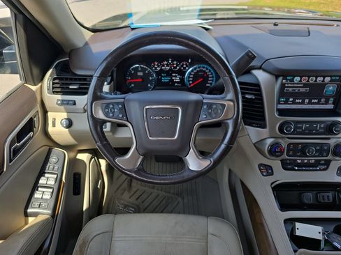 Used 2019 GMC Yukon Denali w/ Denali Ultimate Package RWD image 14