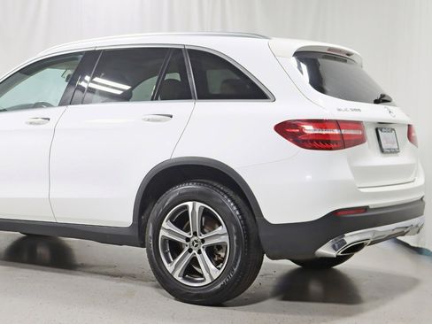 Used 2019 Mercedes-Benz GLC 300 4MATIC image 11