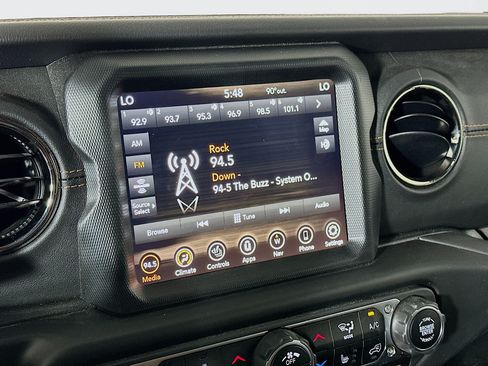 Used 2023 Jeep Wrangler Unlimited Sahara AWD/4WD image 21