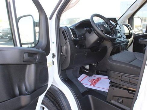 New 2024 RAM ProMaster 2500 w/ Quick Order Package 22H SLT+ image 17