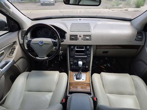 Used 2004 Volvo XC90 T6 AWD/4WD image 13