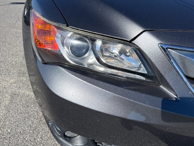 Used 2013 Acura ILX w/ Premium Package FWD image 10