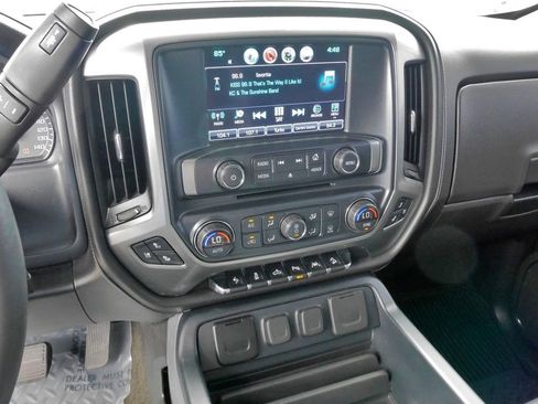 Used 2018 Chevrolet Silverado 1500 LTZ Z71 w/ LTZ Plus Package AWD/4WD image 26