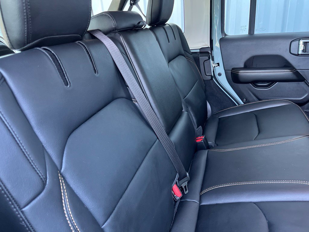 Used 2024 Jeep Wrangler Unlimited Sahara w/ Safety Group AWD/4WD image 60