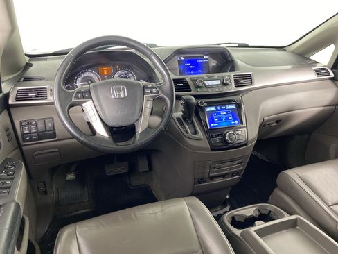 Used 2016 Honda Odyssey Touring image 18