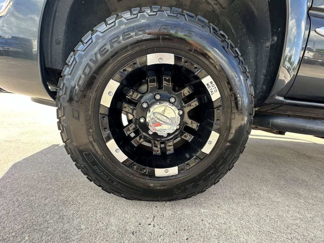 Used 2005 GMC Sierra 2500 SLE w/ Heavy-Duty Power Package AWD/4WD image 19