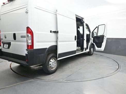Used 2024 RAM ProMaster 2500 w/ Convenience Group FWD image 47