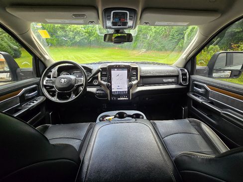 Used 2024 RAM 2500 Laramie AWD/4WD image 17