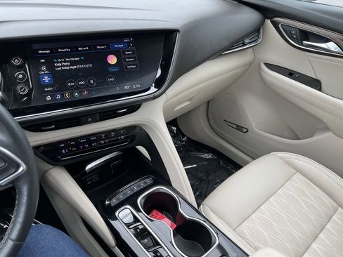 Used 2021 Buick Envision Avenir w/ Technology Package II image 13