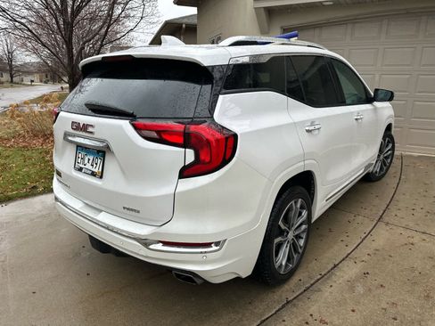 Used 2020 GMC Terrain Denali w/ Denali Premium Package image 5