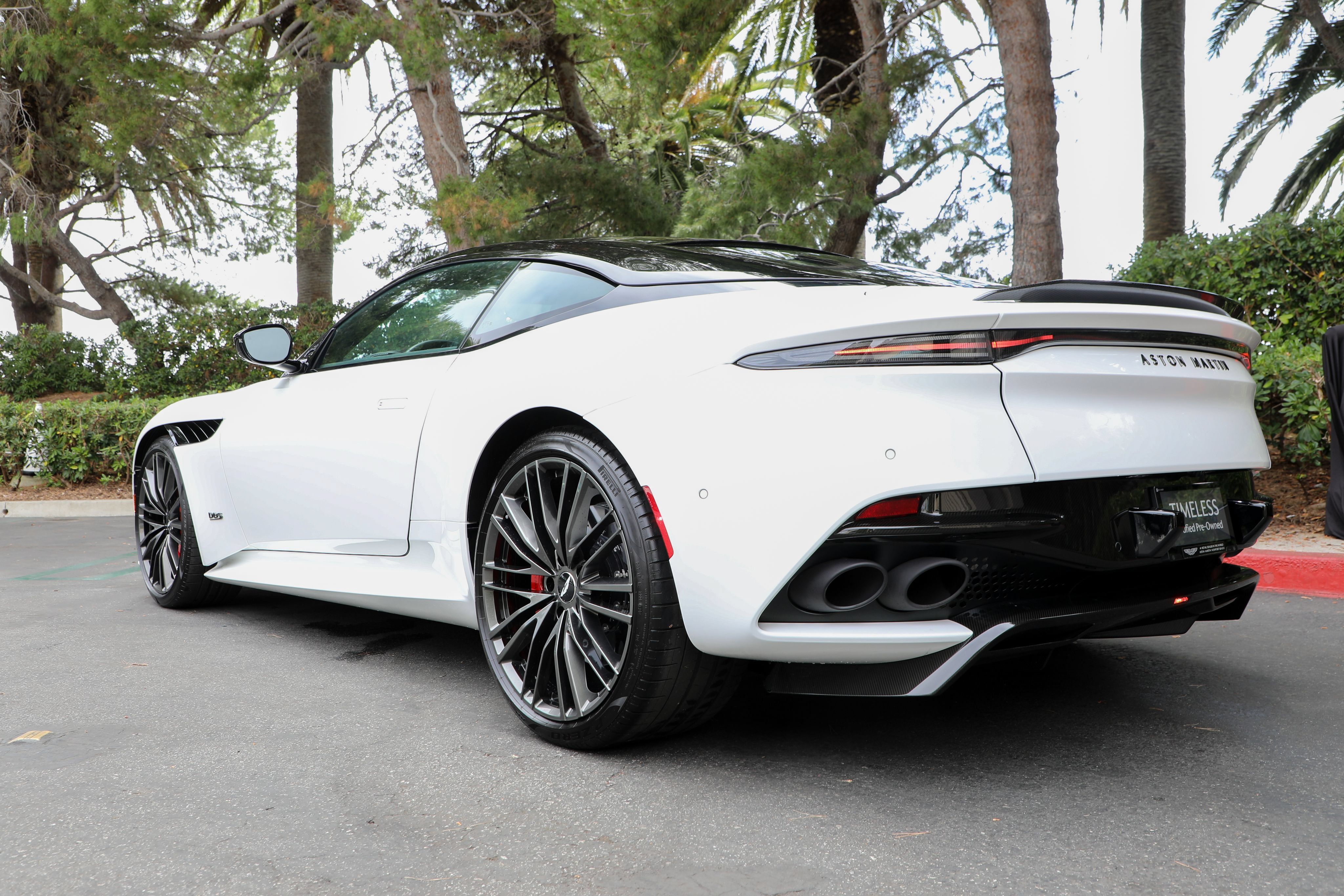 Used 2023 Aston Martin DBS Coupe RWD image 32