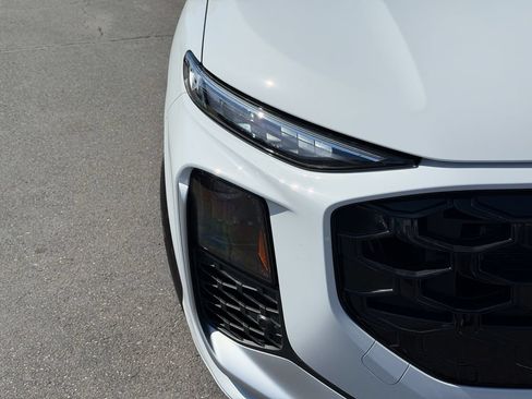 New 2026 Audi Q3 quattro 2.0T AWD/4WD image 5