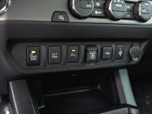 Certified 2022 Toyota Tacoma TRD Sport w/ Technology Package RWD image 20