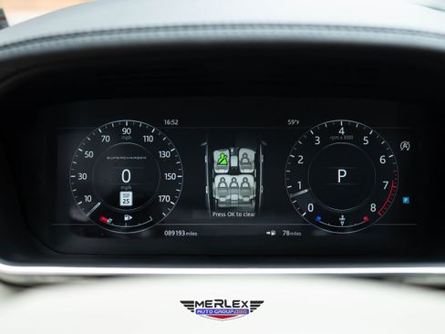 Used 2018 Land Rover Range Rover Supercharged image 31