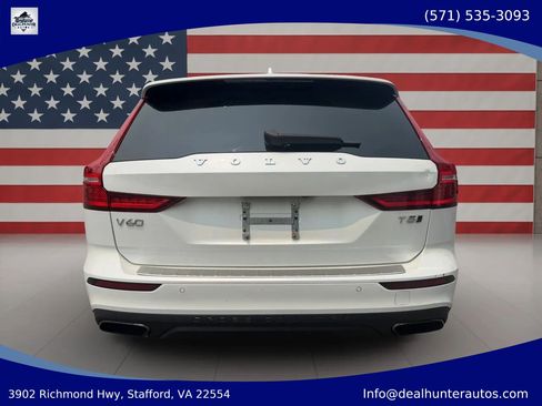 Used 2020 Volvo V60 T5 Cross Country AWD/4WD image 4