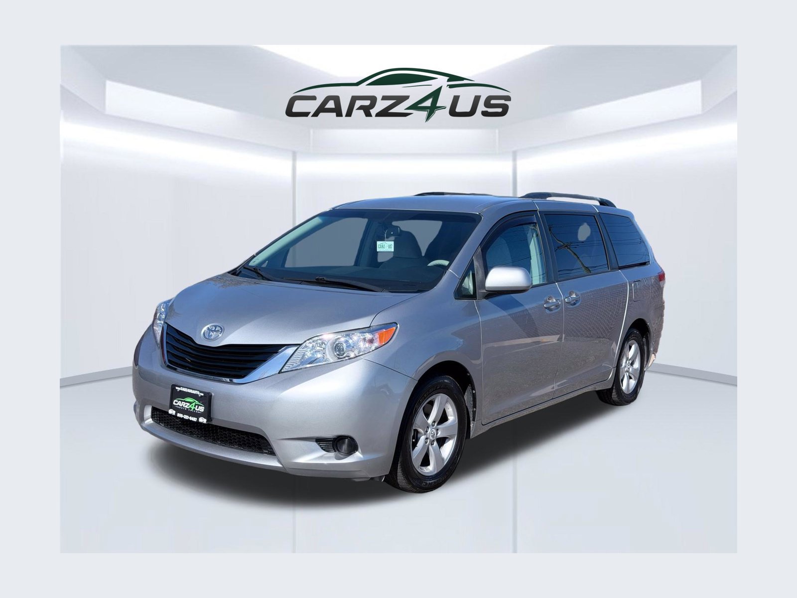 Used 2011 Toyota Sienna LE FWD image 1