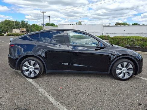 Used 2023 Tesla Model Y Long Range AWD/4WD image 12