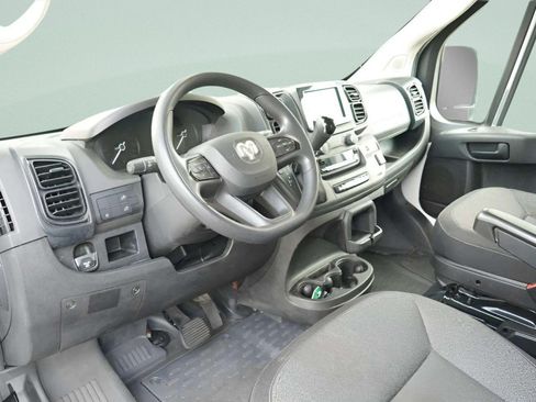 Used 2023 RAM ProMaster 2500 FWD image 18