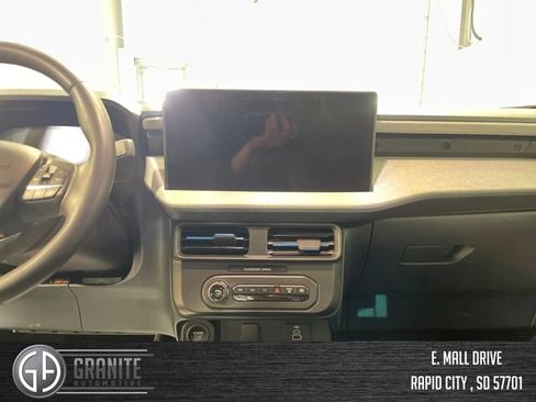Used 2025 Ford Maverick XLT w/ Equipment Group 301A AWD/4WD image 18
