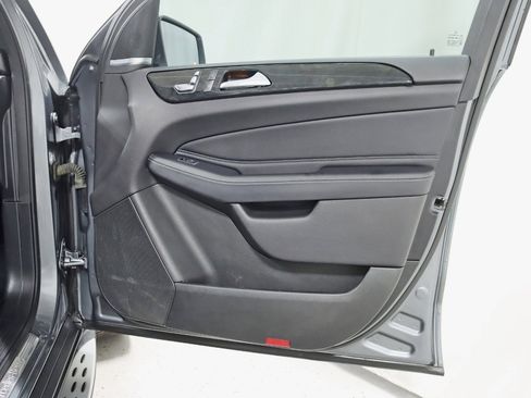 Used 2018 Mercedes-Benz GLE 350 4MATIC w/ Premium 2 Package image 36