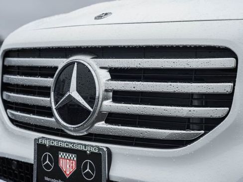 New 2026 Mercedes-Benz GLB 250 4MATIC image 12