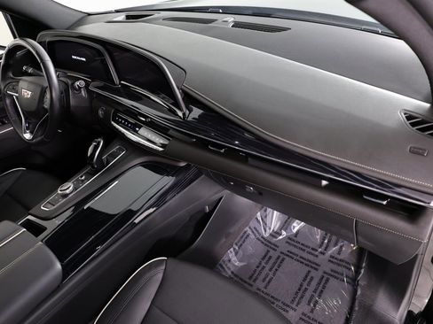 Used 2024 Cadillac Escalade Sport w/ LPO, ONYX Package image 42