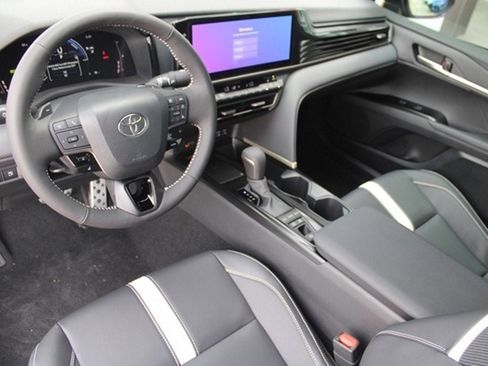 Used 2026 Toyota Camry SE w/ Multimedia Upgrade Package image 2