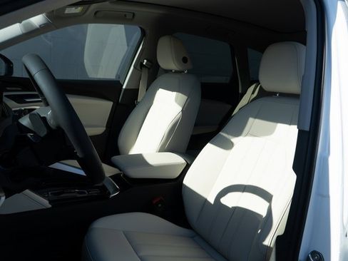 New 2025 Audi Q5 Premium Plus image 8