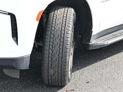 Used 2021 Chevrolet Tahoe LT w/ LT Signature Package image 33