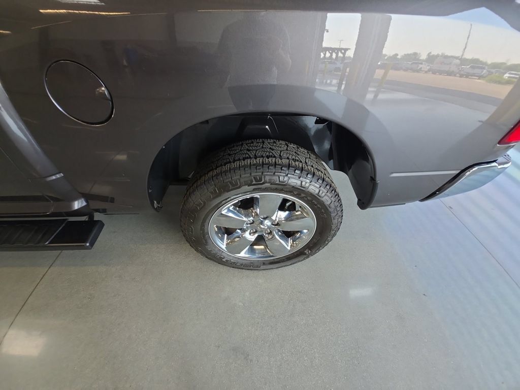 Used 2019 RAM 1500 Tradesman w/ Tradesman SXT Package AWD/4WD image 26